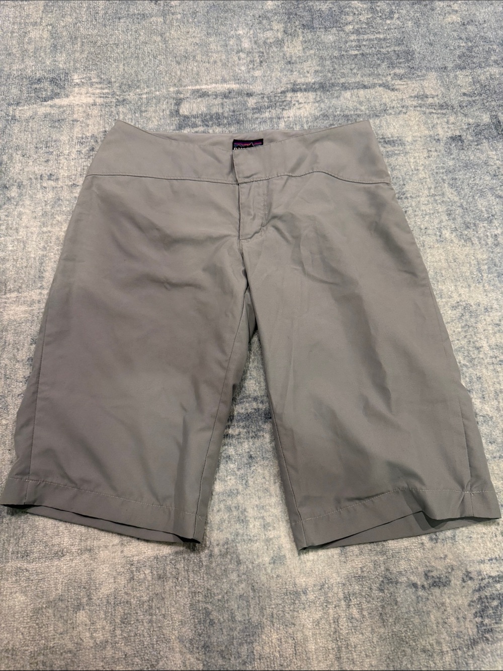 Women’s Patagonia capri pants size 2 gray